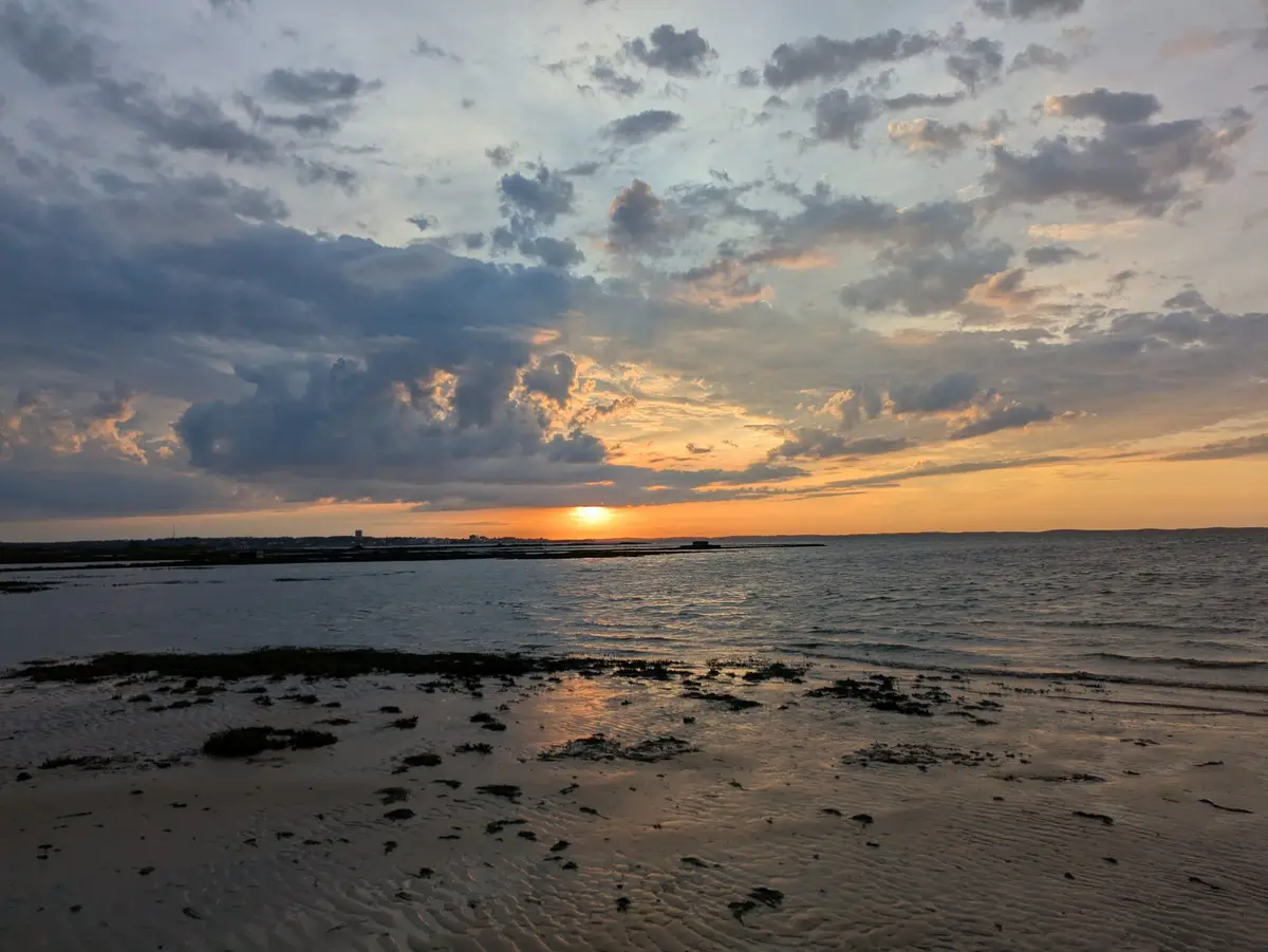 Coucher de soleil sur le bassin d'Arcachon à marée basse